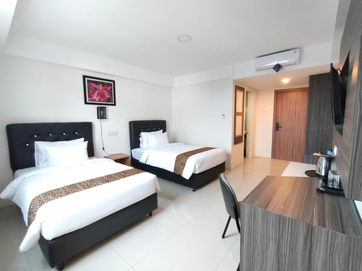 Golden Ganesha Hotel Yogyakarta By Ecommerceloka Gondowulung Exterior photo