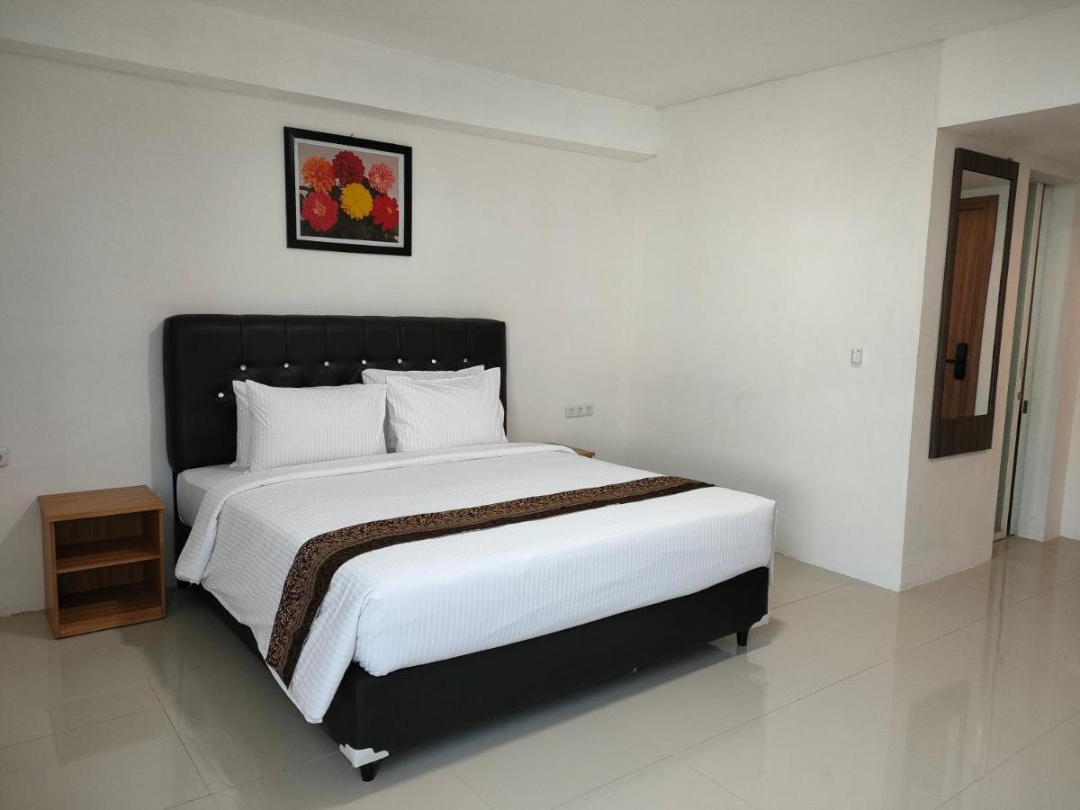 Golden Ganesha Hotel Yogyakarta By Ecommerceloka Gondowulung Exterior photo